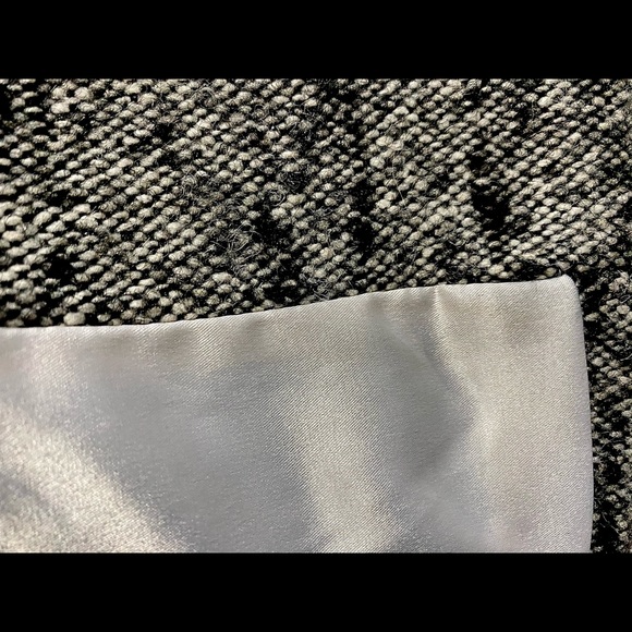 SMYTHE   grey wool blend blazer with gold buttons. - Picture 6 of 8